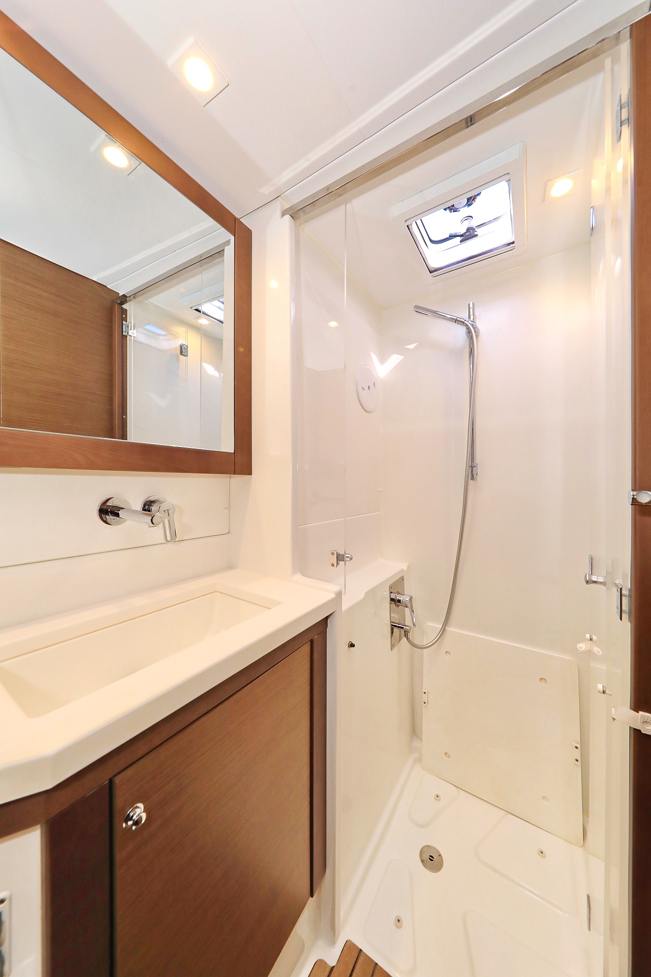 Photo #18 - Lagoon 450 F (MUST HAVE) in Sukosan - 6116