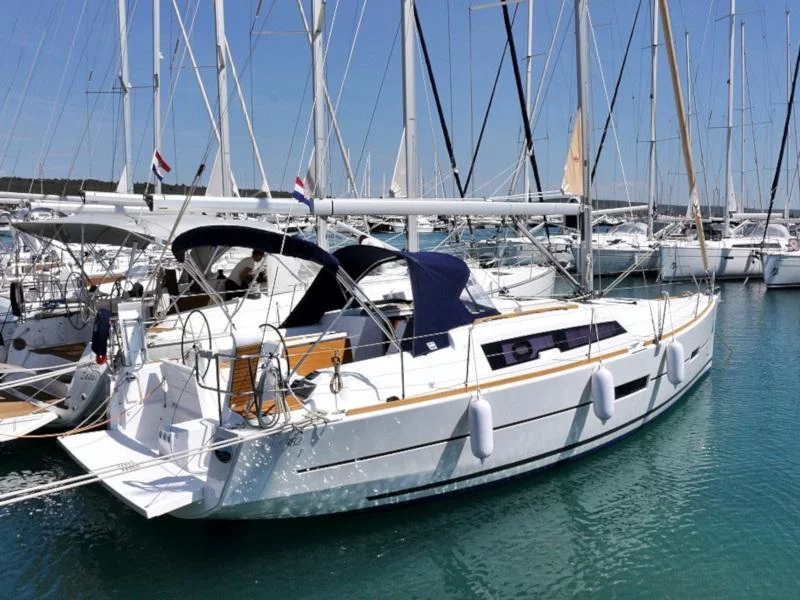 DUFOUR 382 BT (THELMA)  - 7