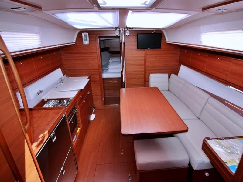 DUFOUR 382 BT (THELMA) Interior image - 1