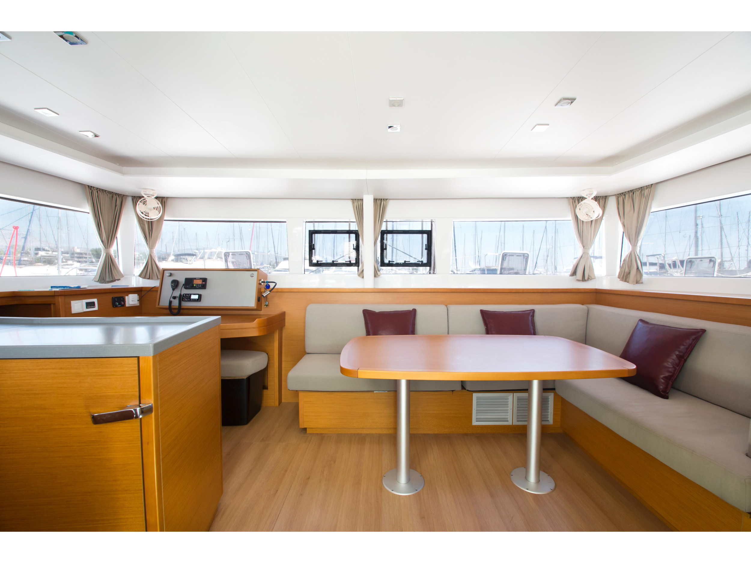 Photo #2 - Lagoon 450 Flybridge (HYDRAVIII) en Atenas - 9012