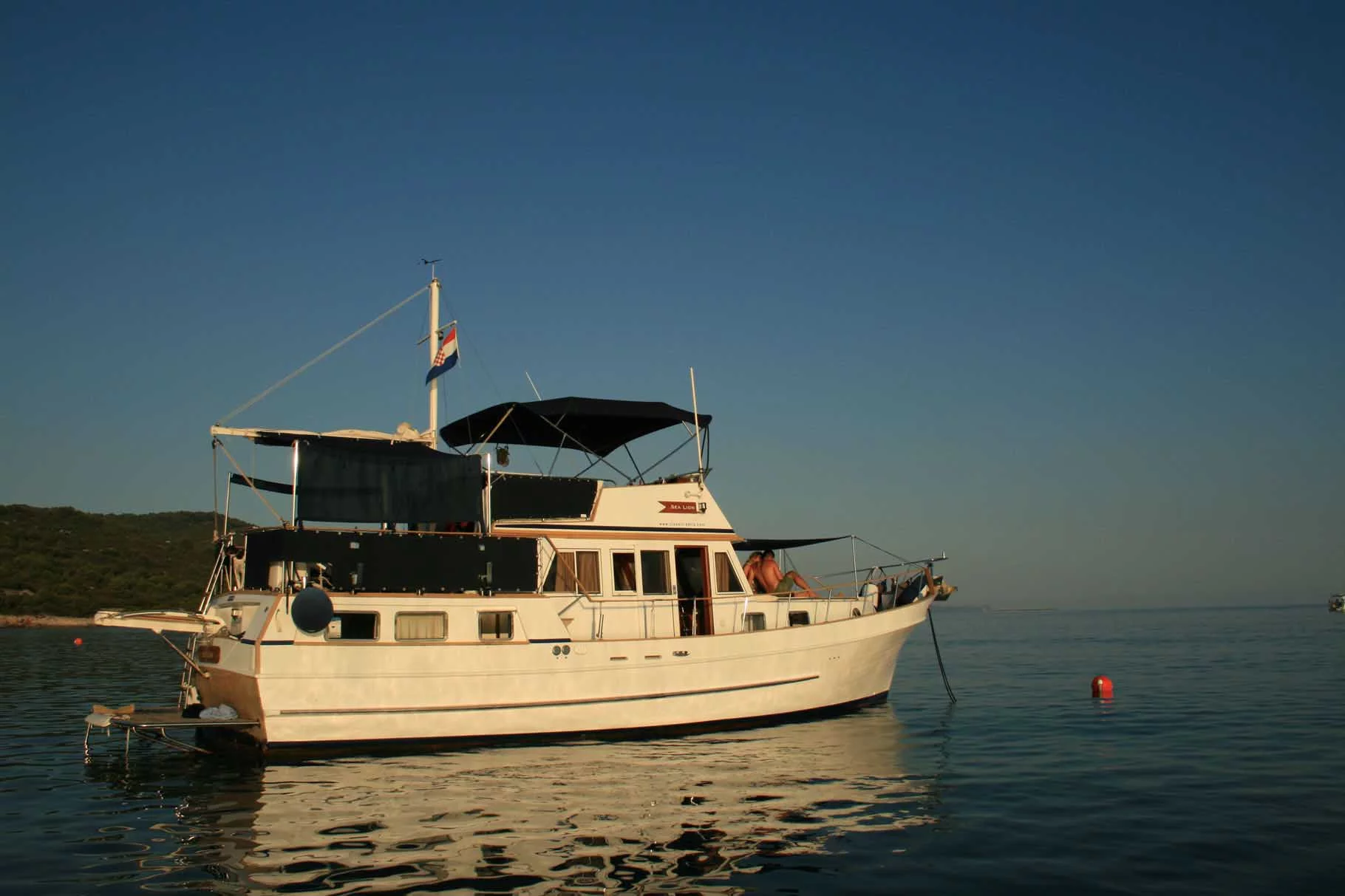 Hampton 42 (SEA LION)  - 11
