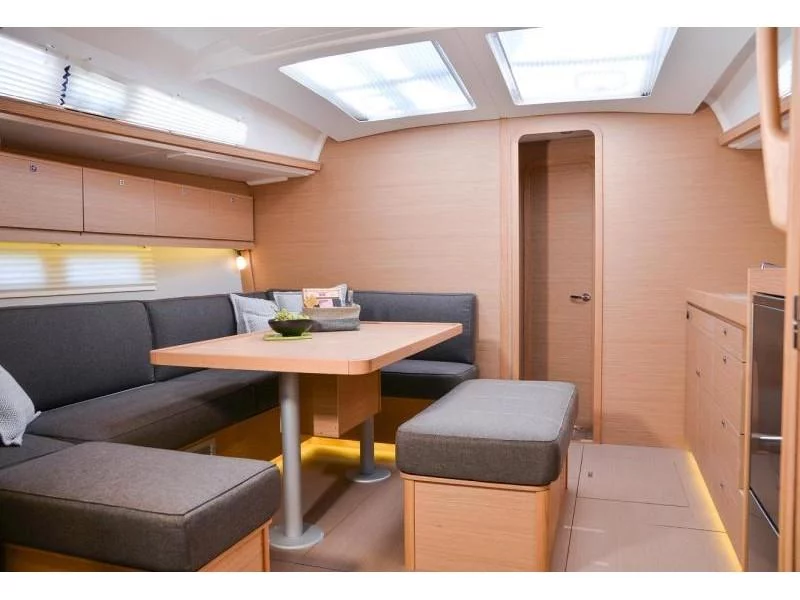 Dufour 460GL (Daiquiri) Interior image - 10