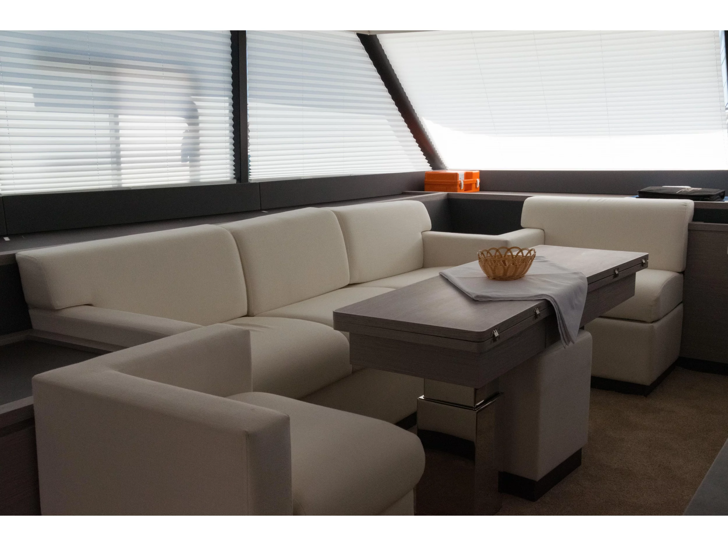 MY5 (MALA) Interior image - 30