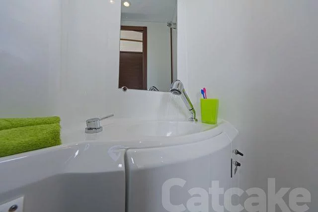 Lagoon 380 S2 (Catcake)  - 5