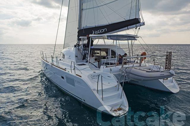 Lagoon 380 S2 (Catcake)  - 14