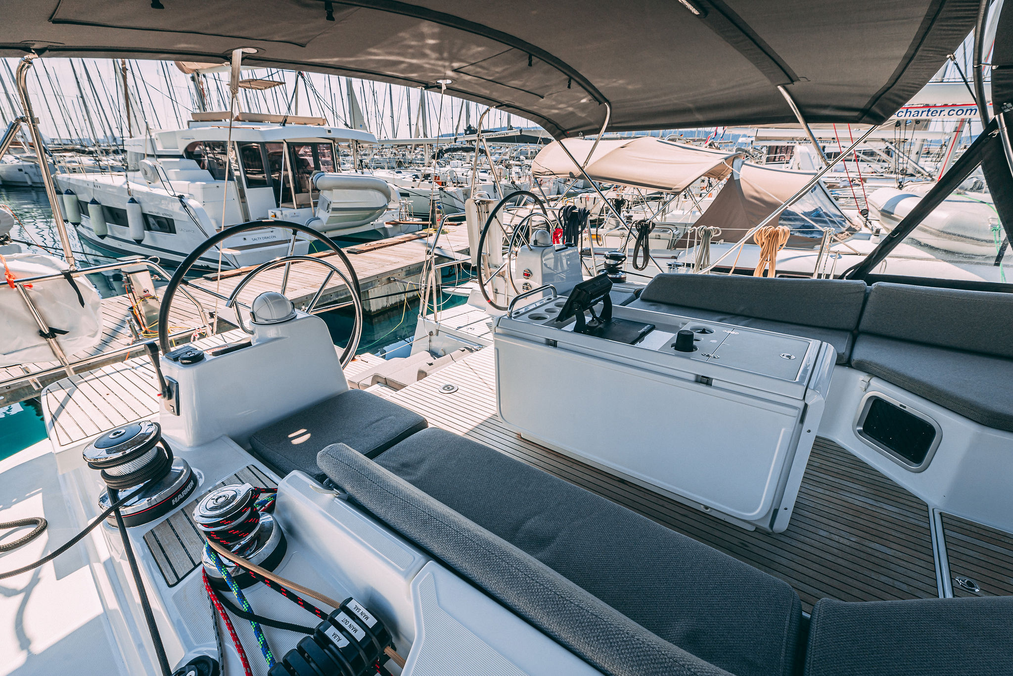 Photo #34 - Jeanneau 54 (Il Gatto) en Kastela - 6474