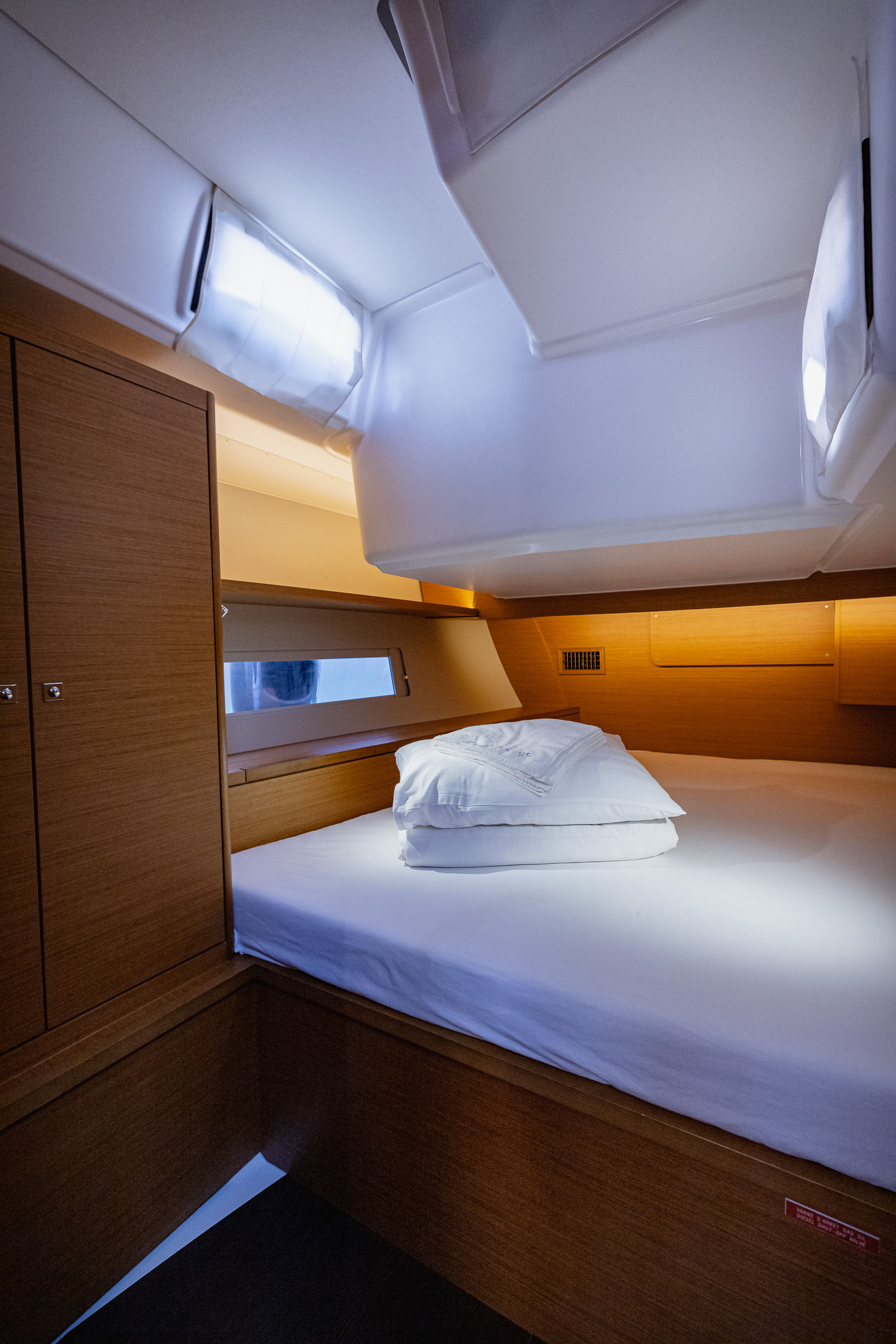 Photo #17 - Dufour 470 owner layout (Angelique) in Kastela - 7598