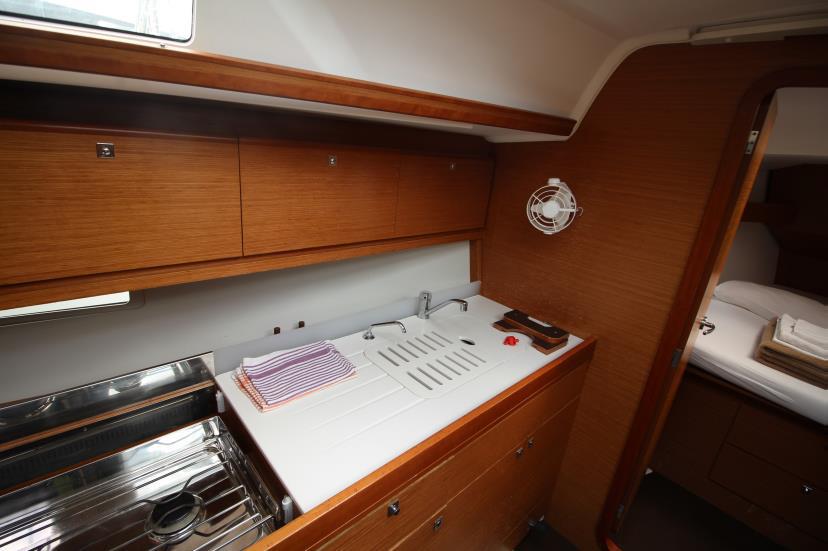Photo #5 - Dufour 382 Grand Large (Islay) in Biograd - 23750