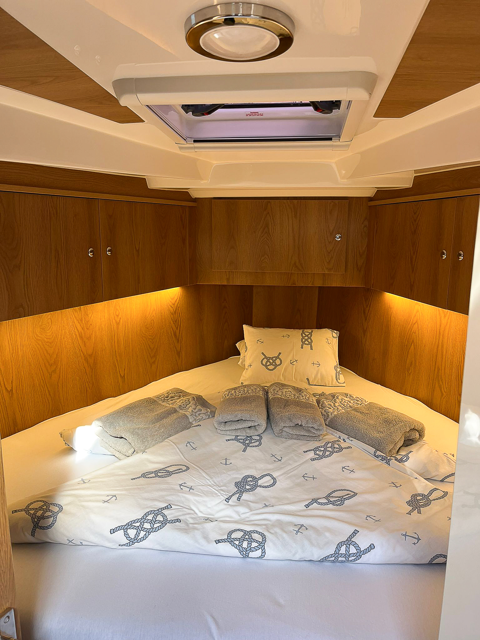 Photo #2 - Nikhen Aquasun 34 Sedan (Lili) in Trogir - 20237
