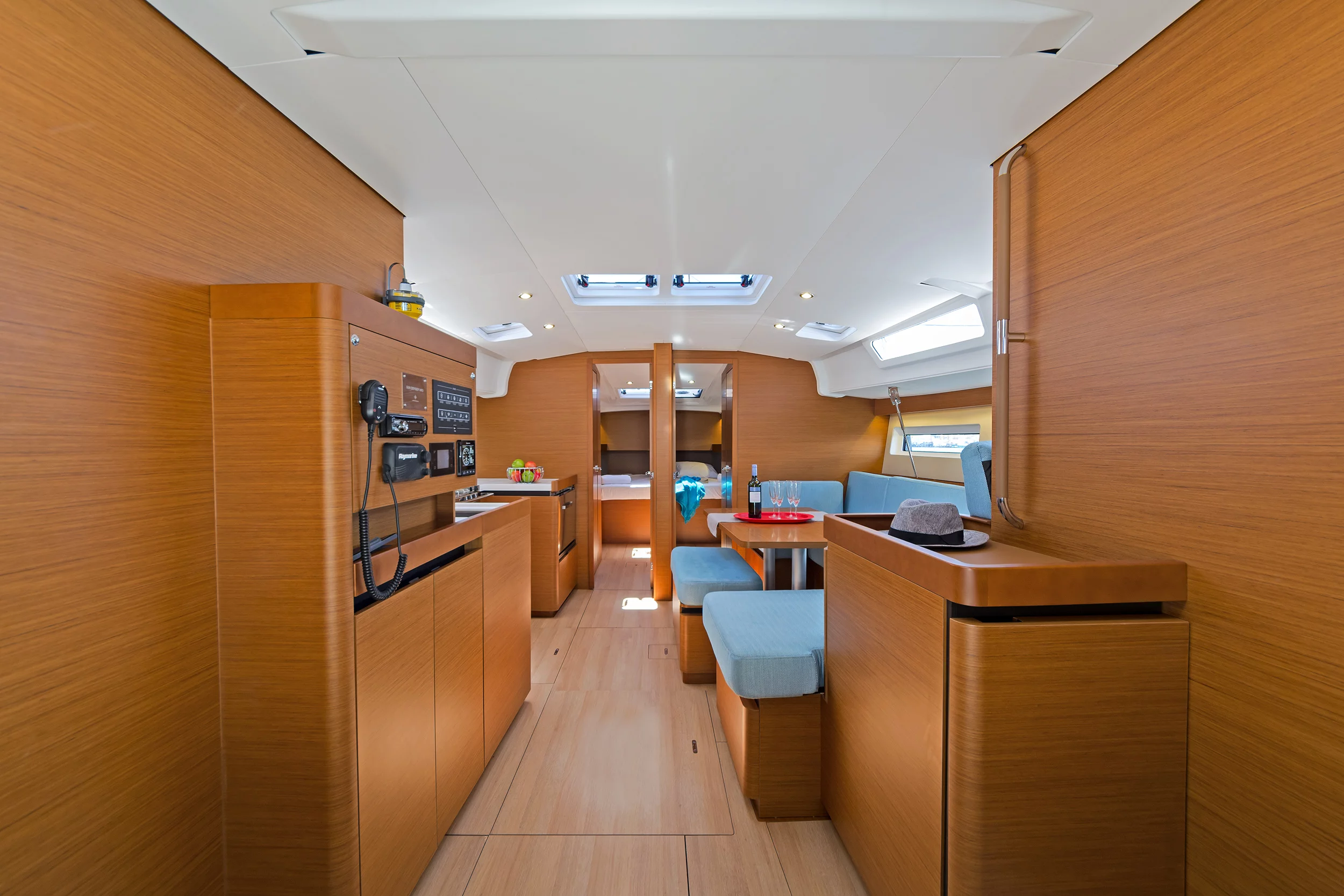 Sun Odyssey 490 (Captain George)  - 2