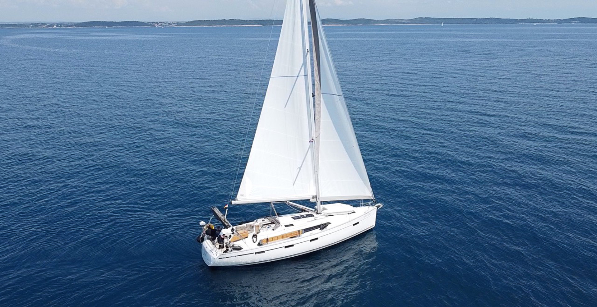 Photo #7 - Bavaria Cruiser 41 (Raven) in Pula - 9128