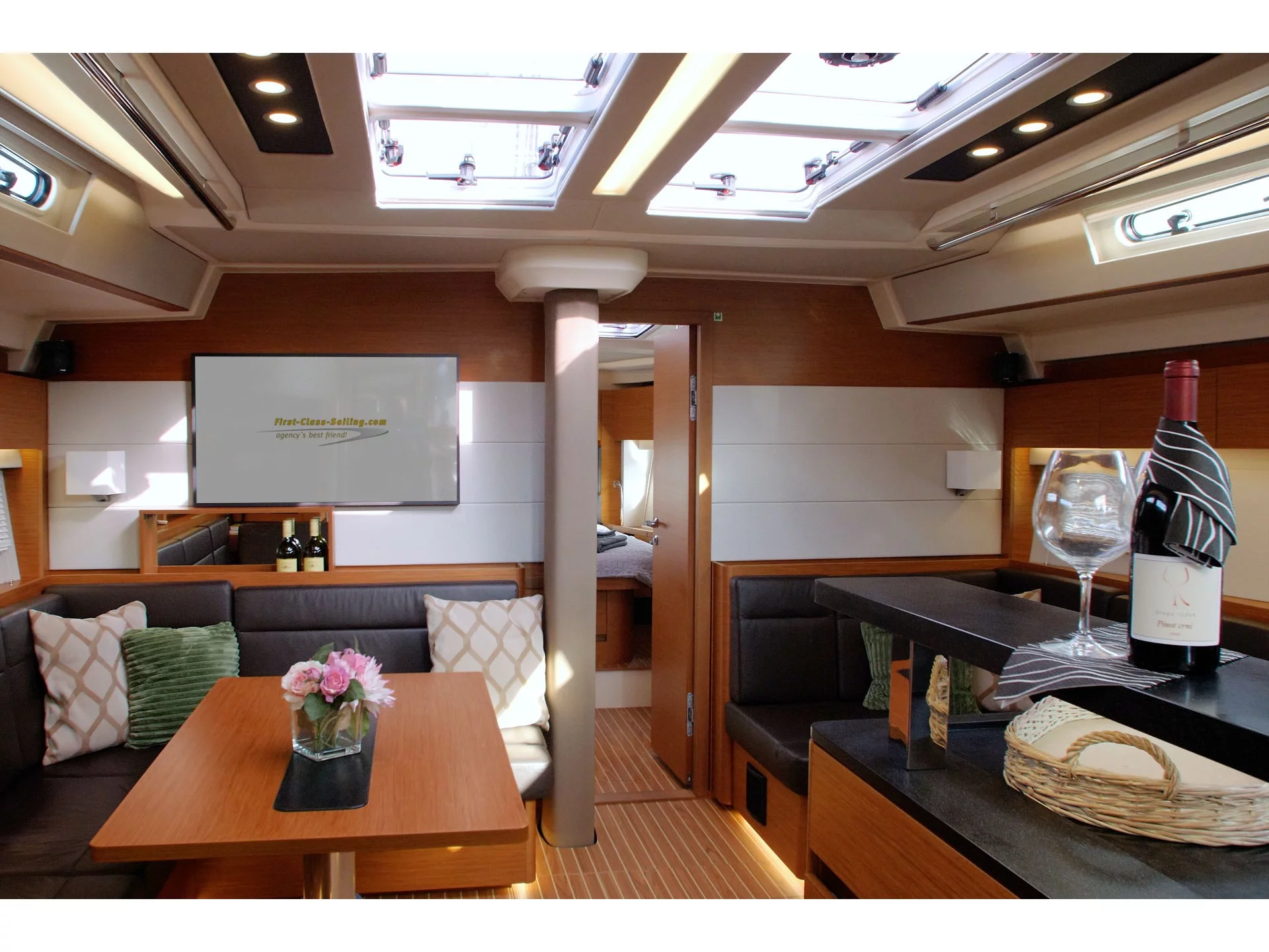Hanse 588 (FitzRoy) Interior image - 12