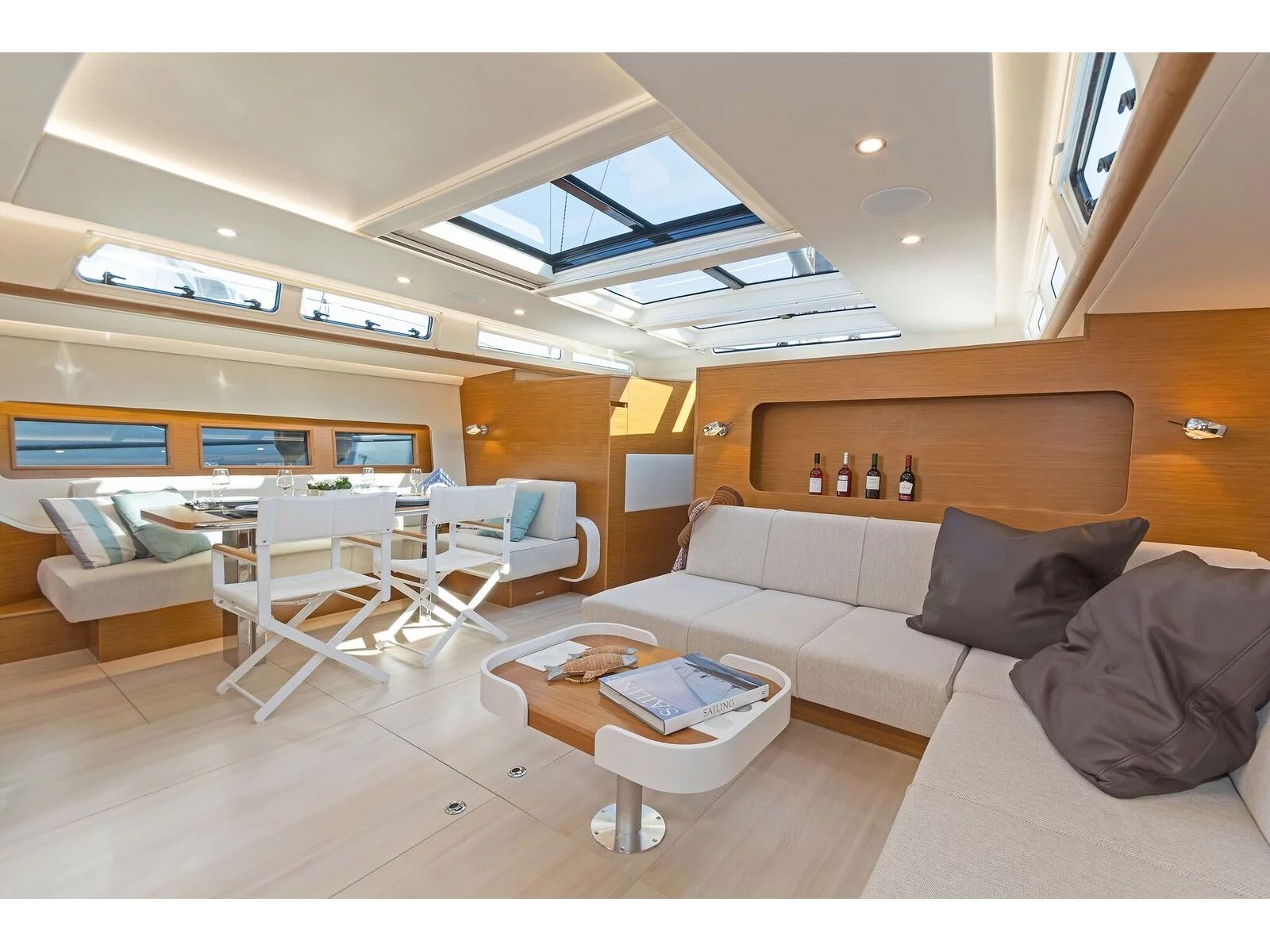 Hanse 675 (ALIZEE) Interior image - 1