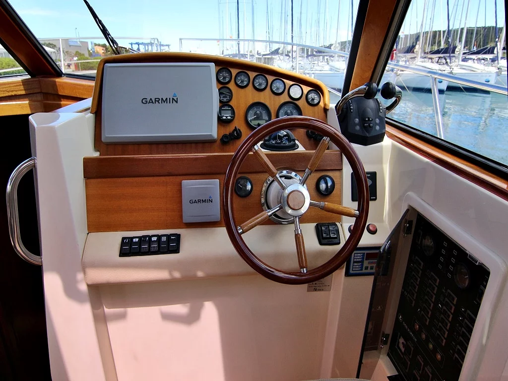 ADRIANA 44 BT (12) (FRANKA) Interior image - 14