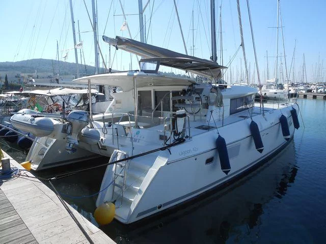 Lagoon 421 (Iryn) Main image - 0