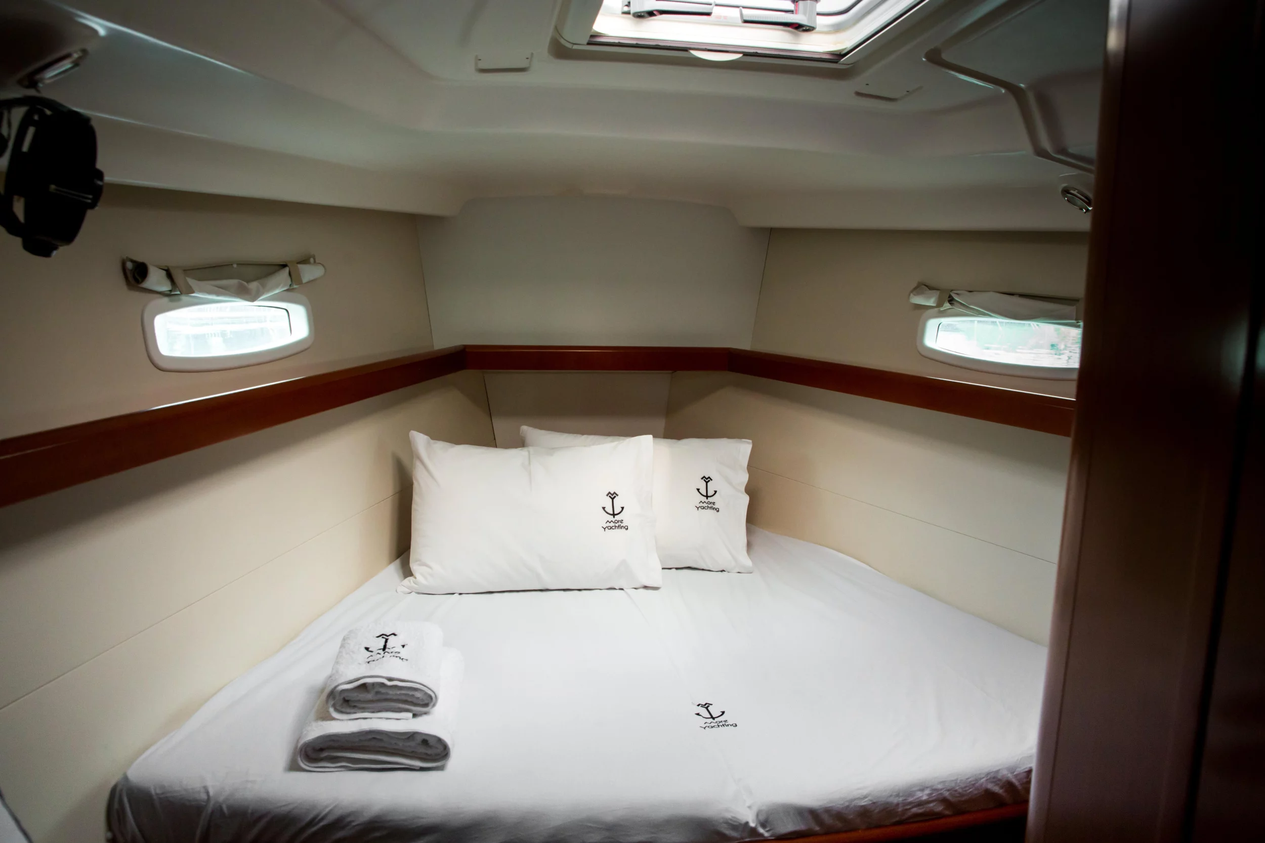 Oceanis 43 (TIAMO)  - 12