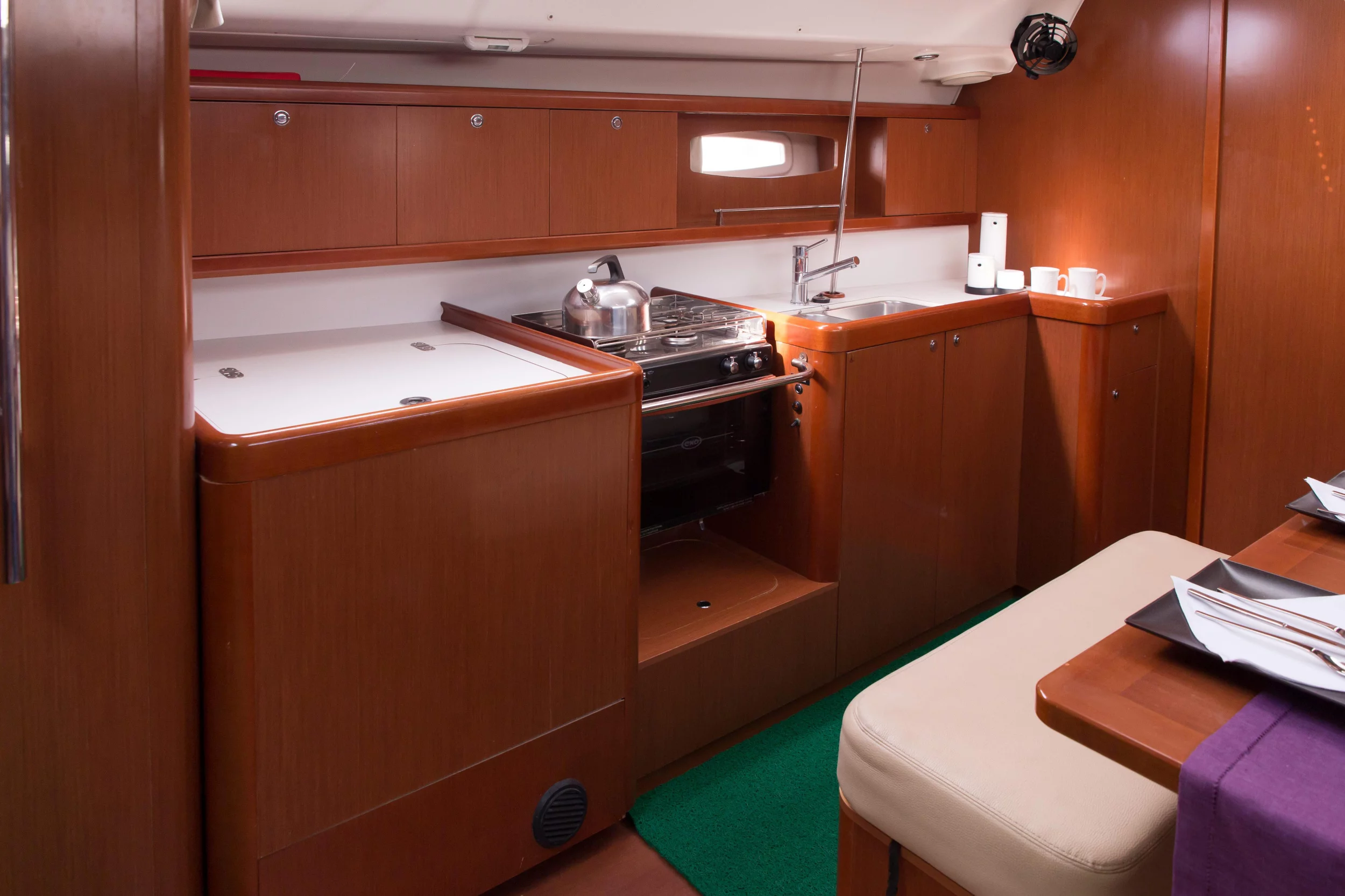 Oceanis 43 (TIAMO)  - 18