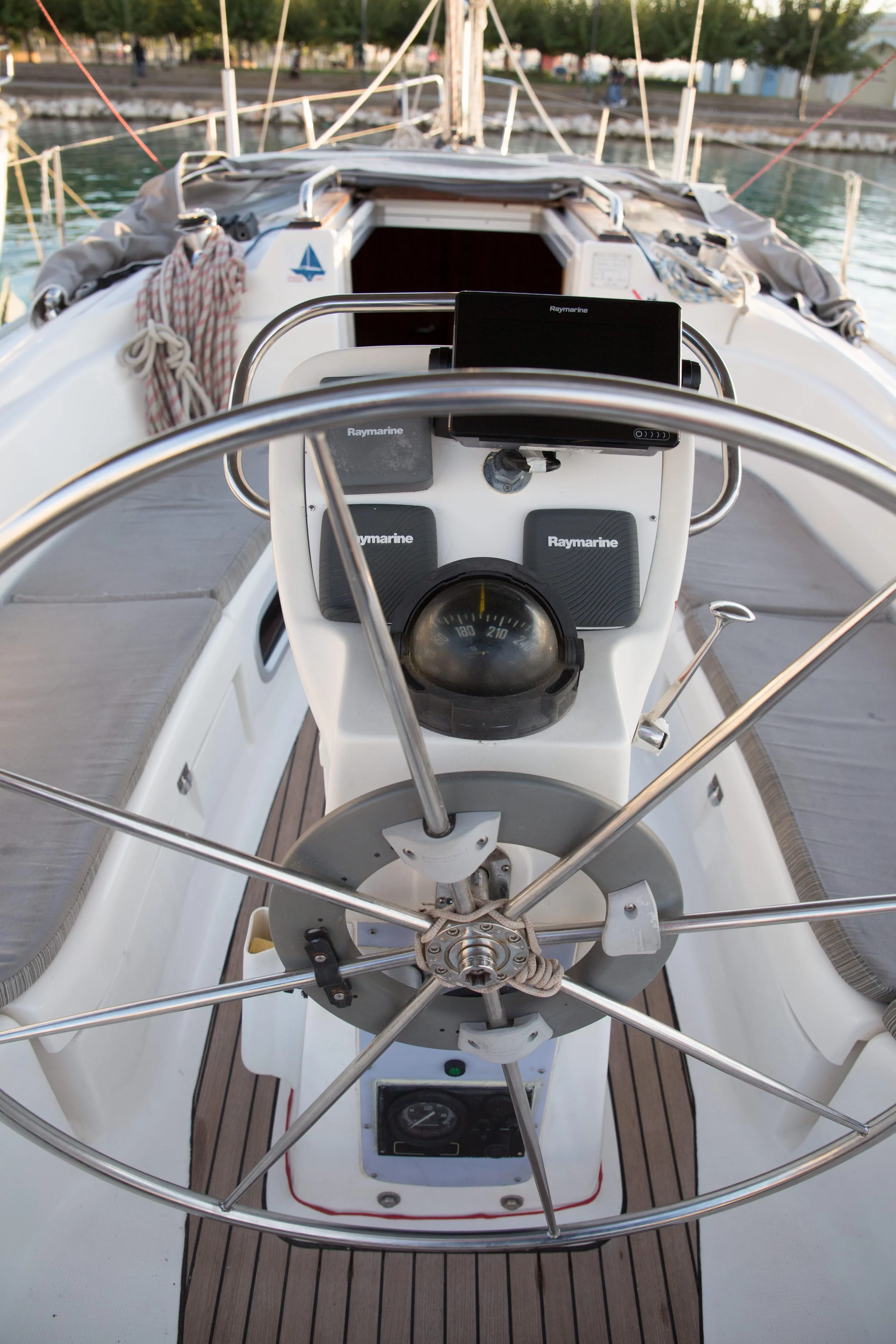 Bavaria 36 (KONSTANTINOS)  - 11