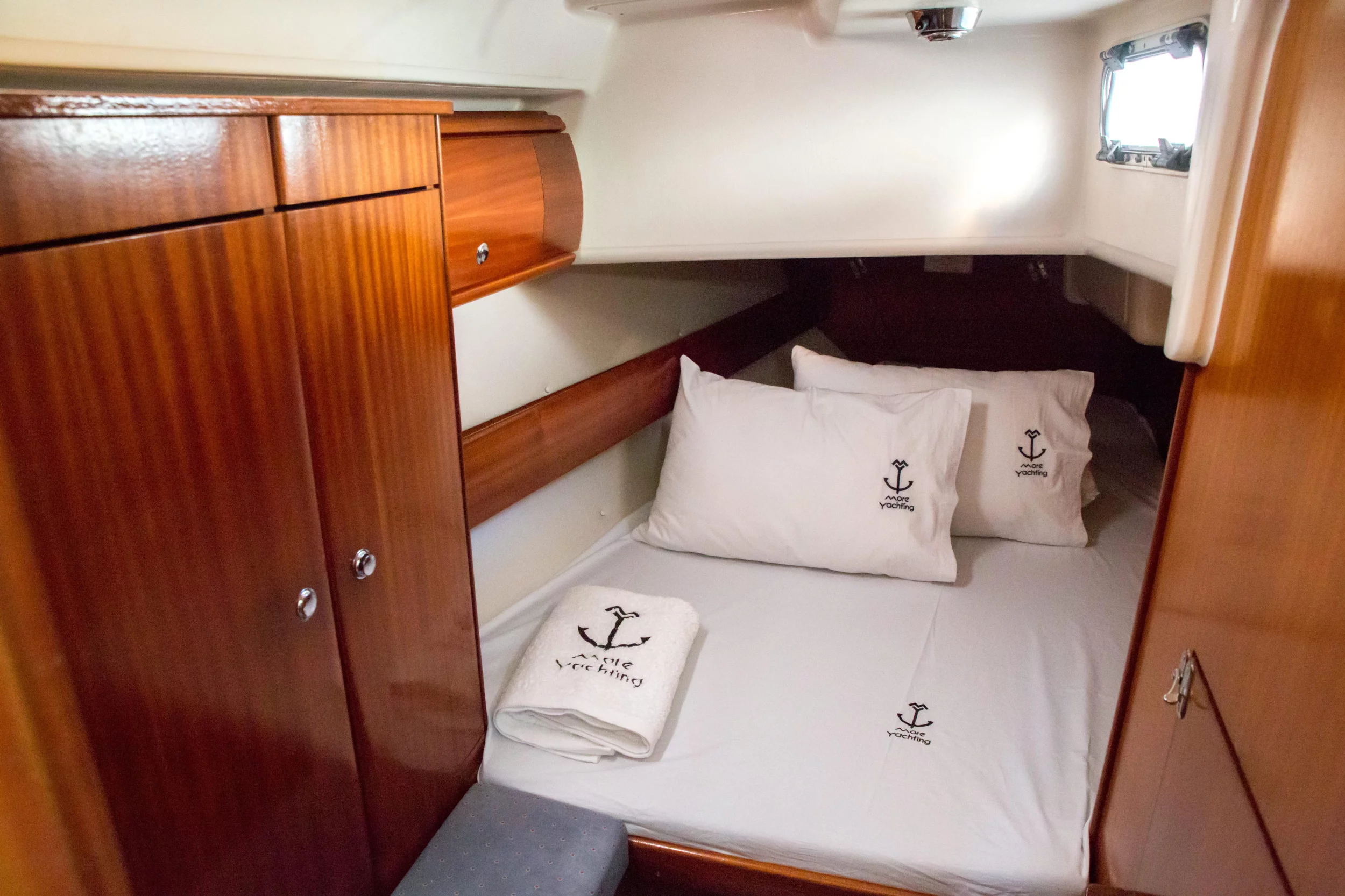 Bavaria 36 (KONSTANTINOS)  - 12