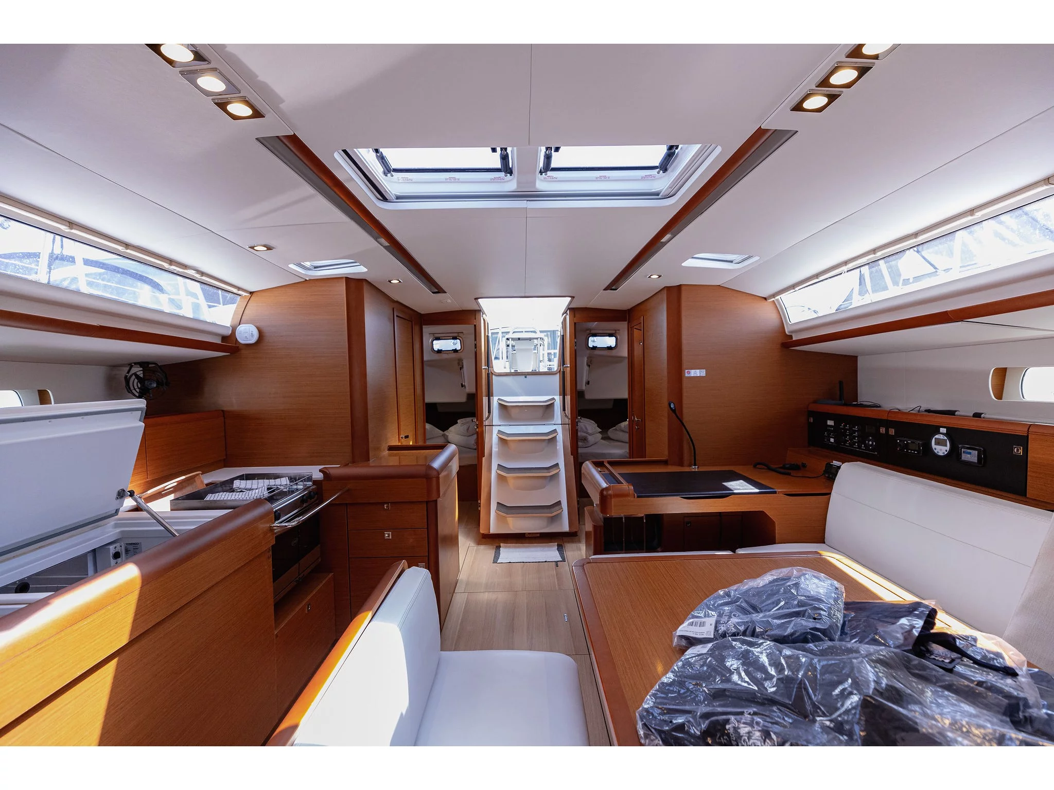 Sun Odyssey 519 (Geronimo) Interior image - 16