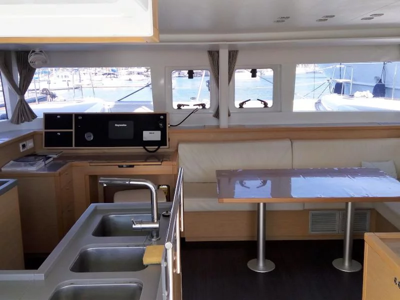 Lagoon 450F (Dioni) Interior image - 3