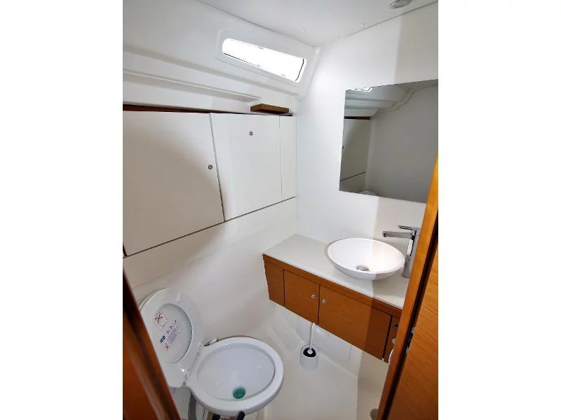 JEANNEAU 54 BT (MYSTIC DREAMS)  - 18