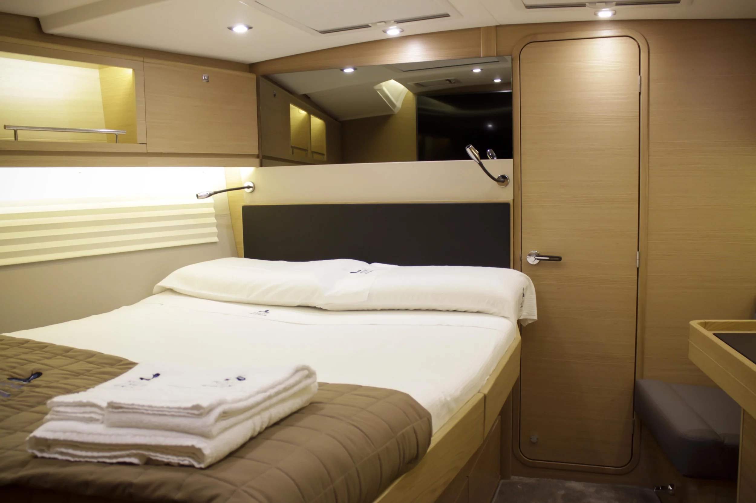 Dufour 56 Exclusive (INVICTUS)  - 12