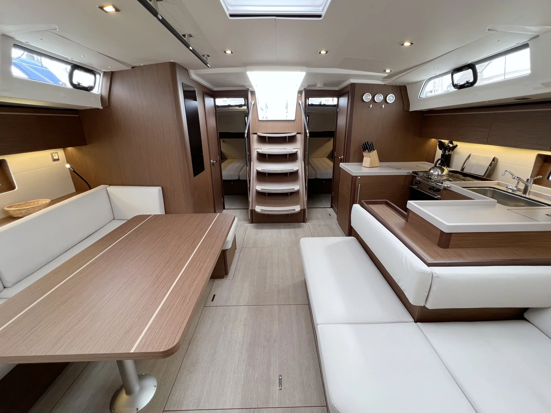 Oceanis 51.1- 5/3 (Bambi)  - 22