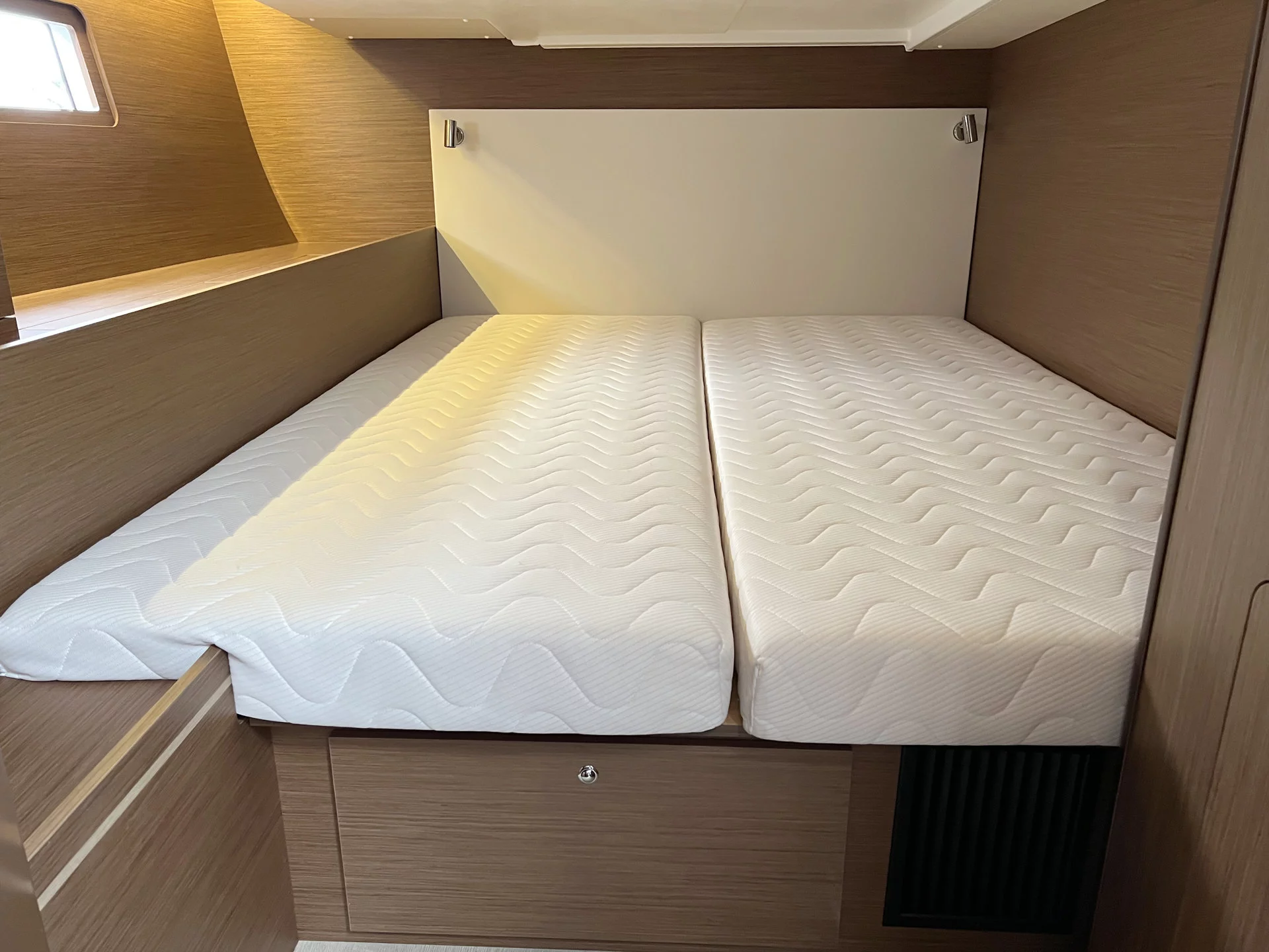 Oceanis 51.1- 5/3 (Bambi)  - 28