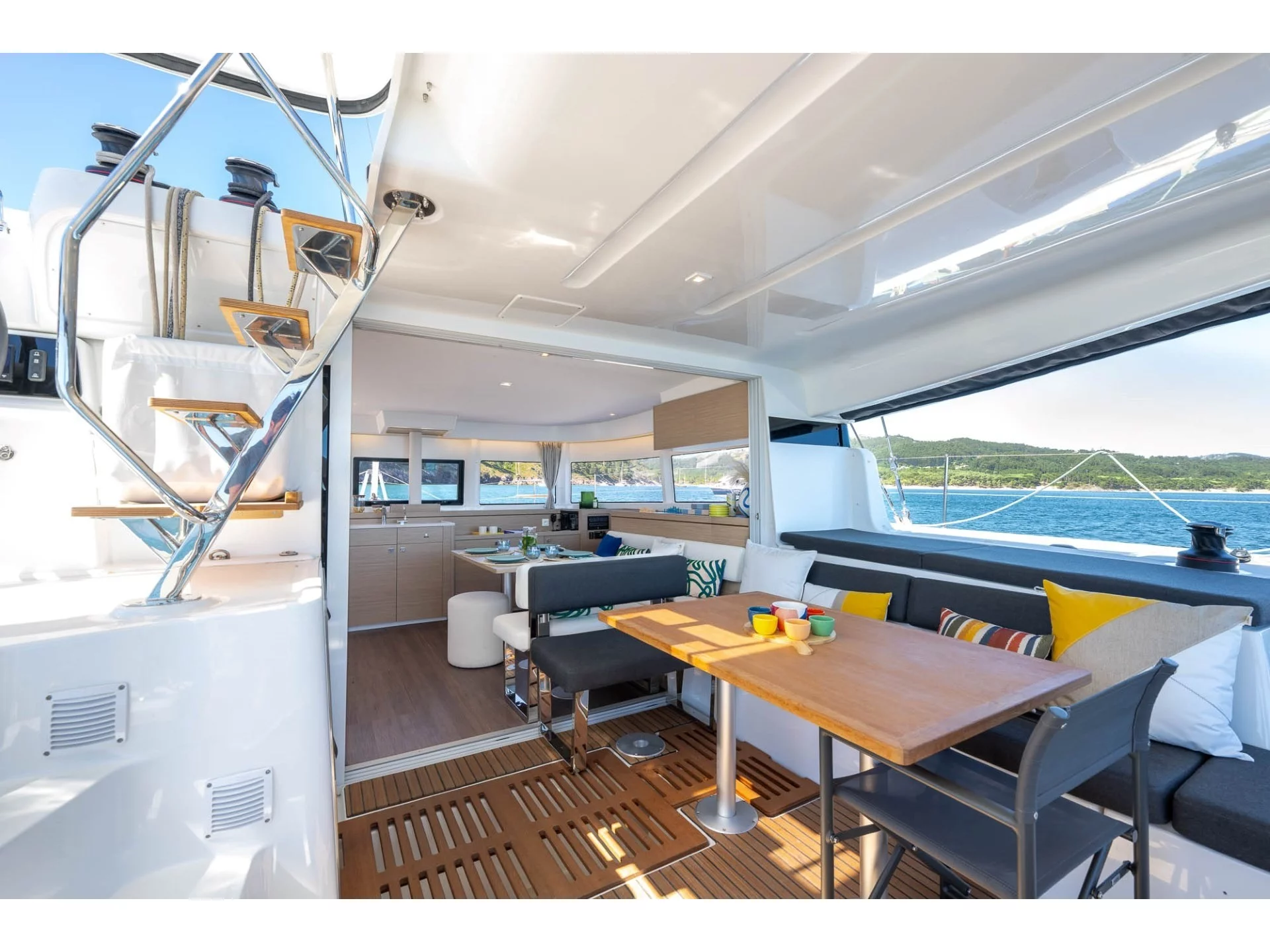 Lagoon 43 (Owners Version) (Har Bar) Interior image - 4