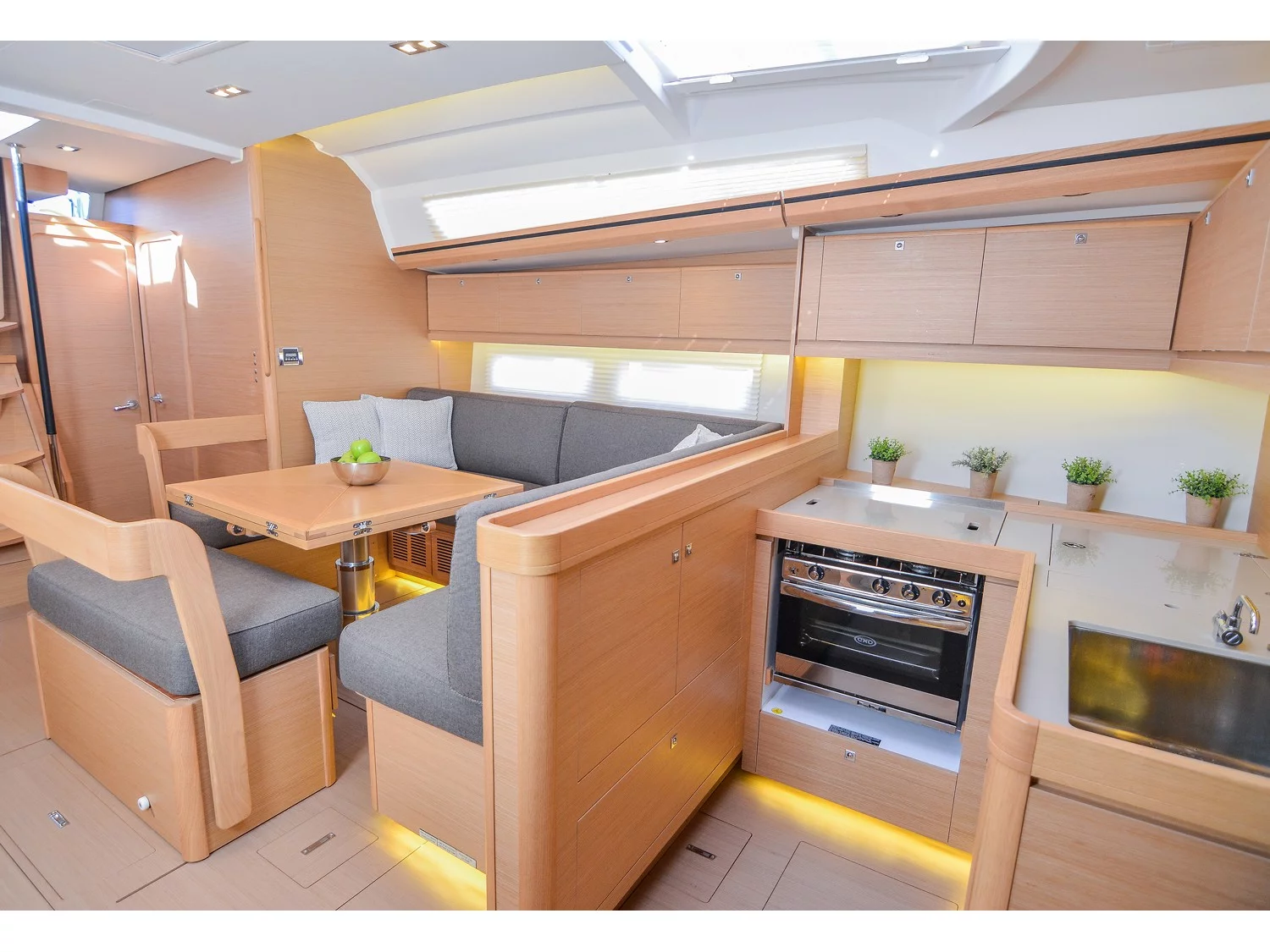 Dufour 520 GL (Margarita) Interior image - 9
