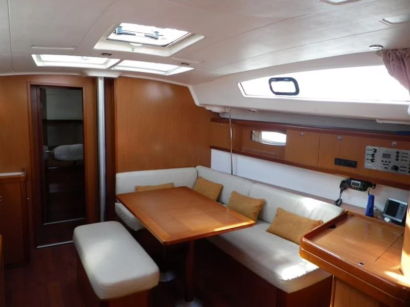 Oceanis 43 (4 cbs) (Konstantinos) Interior image - 2