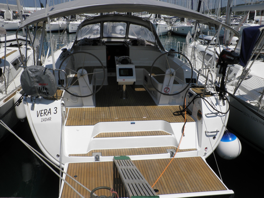 Main image - 0