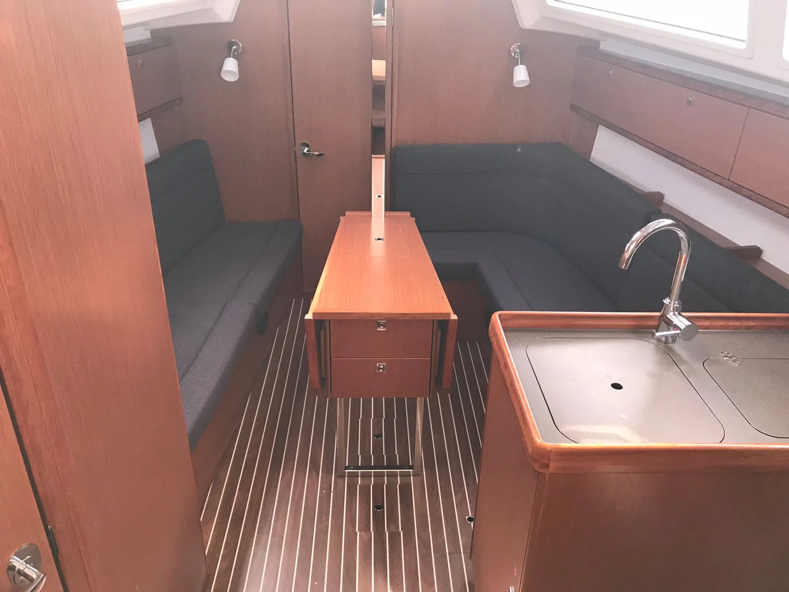 Bavaria Cr 34 (Pollux I) Interior image - 11