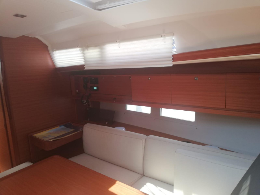 Dufour 460 Grand Large — photo 13