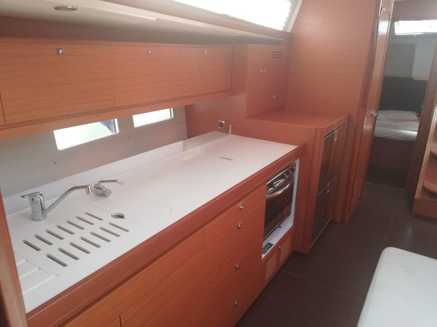 Dufour 460 Grand Large — photo 10
