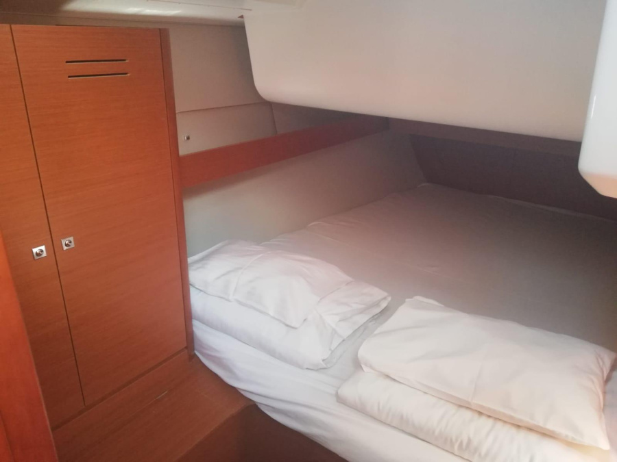 Dufour 460 Grand Large — photo 6