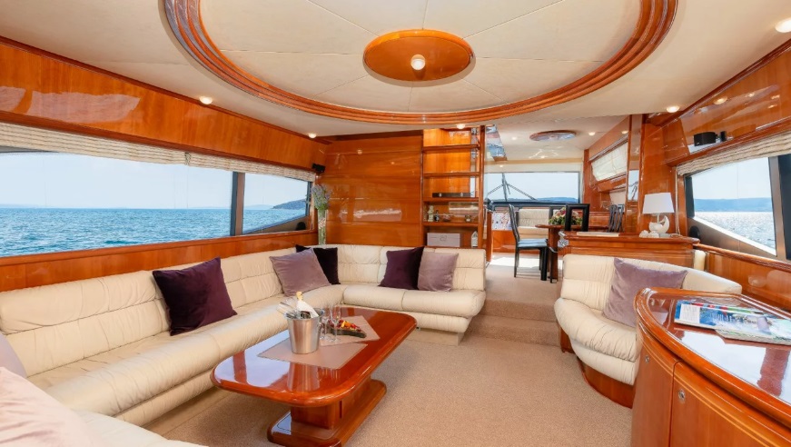 Ferretti 730 Fly — photo 17