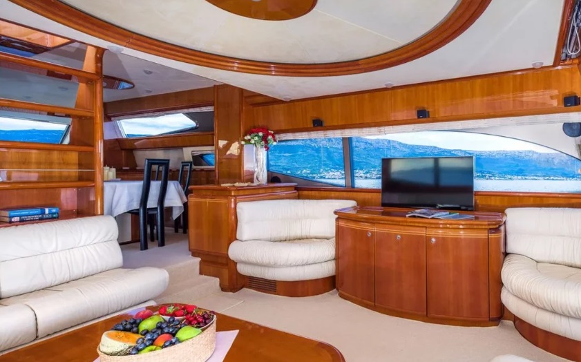 Ferretti 730 Fly — photo 6