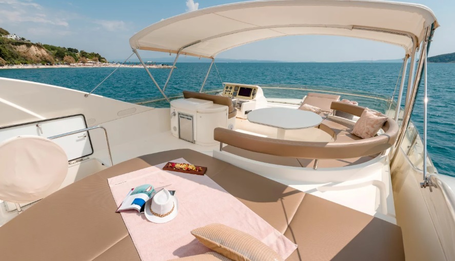Ferretti 730 Fly — photo 16