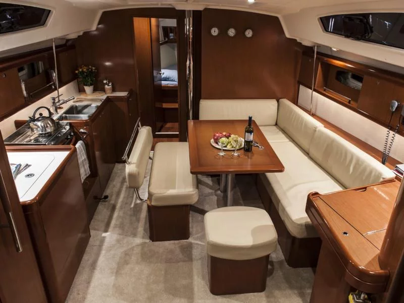 Oceanis 43 (OASIS - | Bowthruster | Solar P)  - 15
