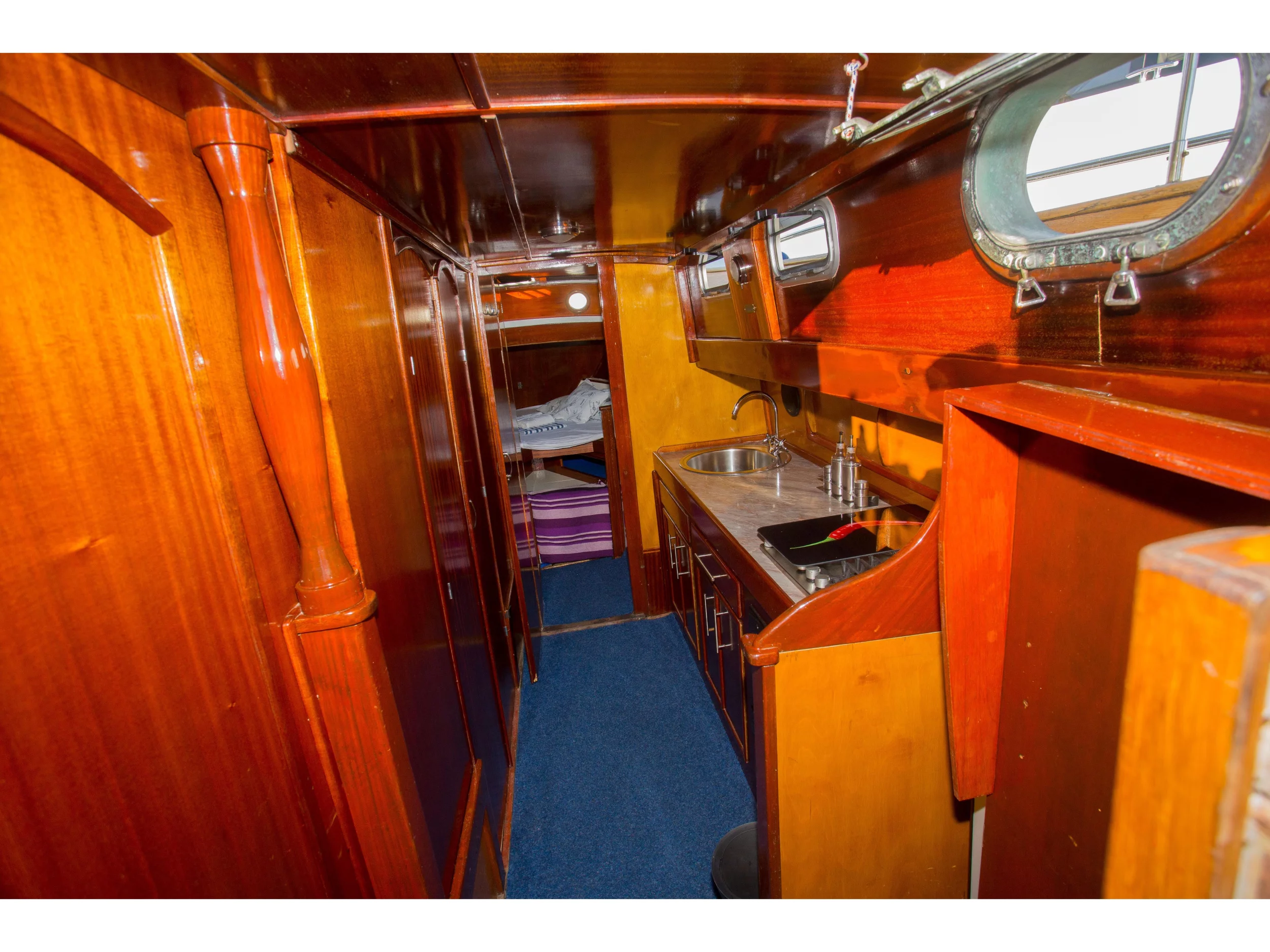 Leut (Vagabundo) Interior image - 25