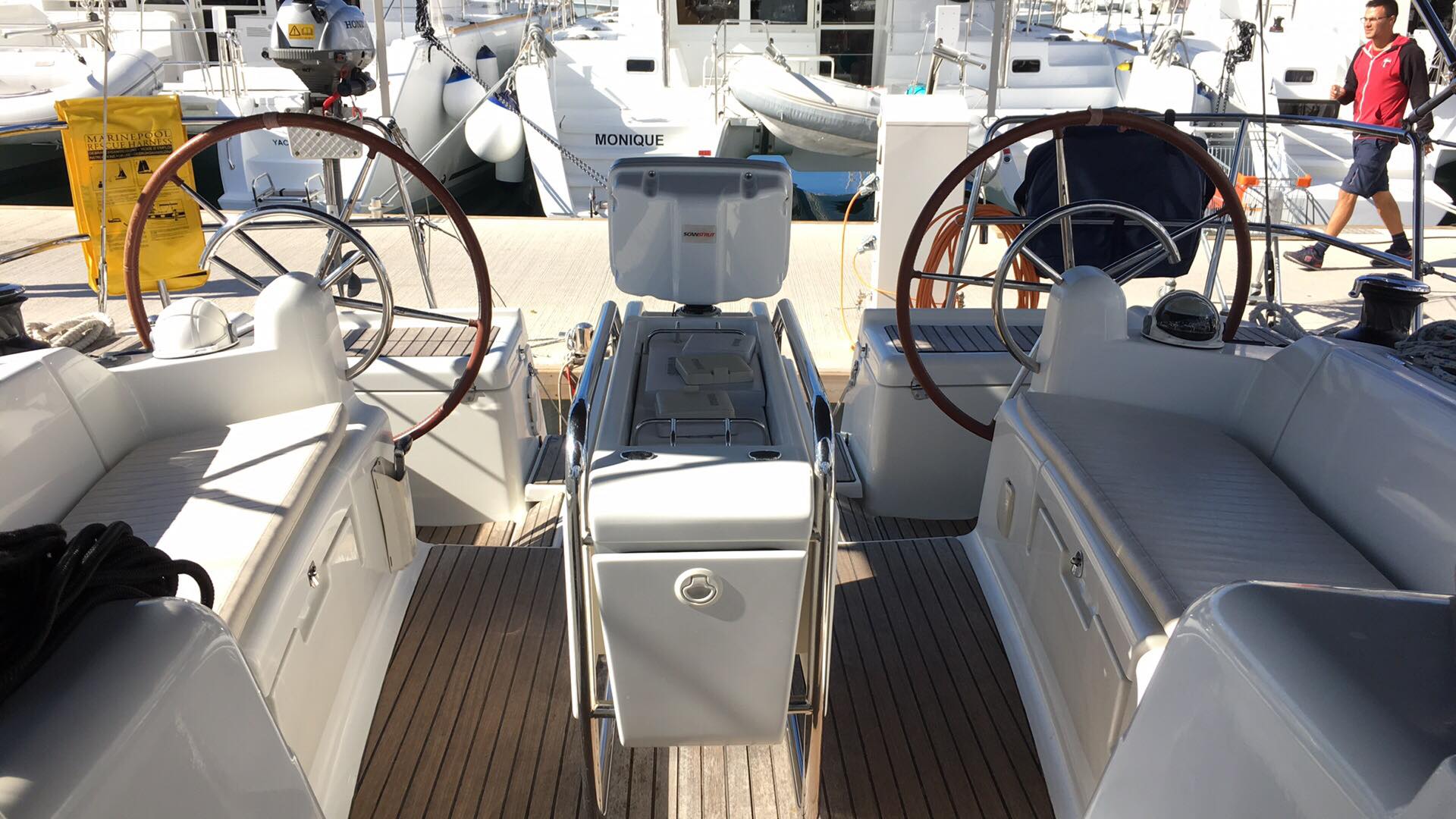 Photo #4 - Sun Odyssey 439 (Kontiki) in Lavrion - 8358