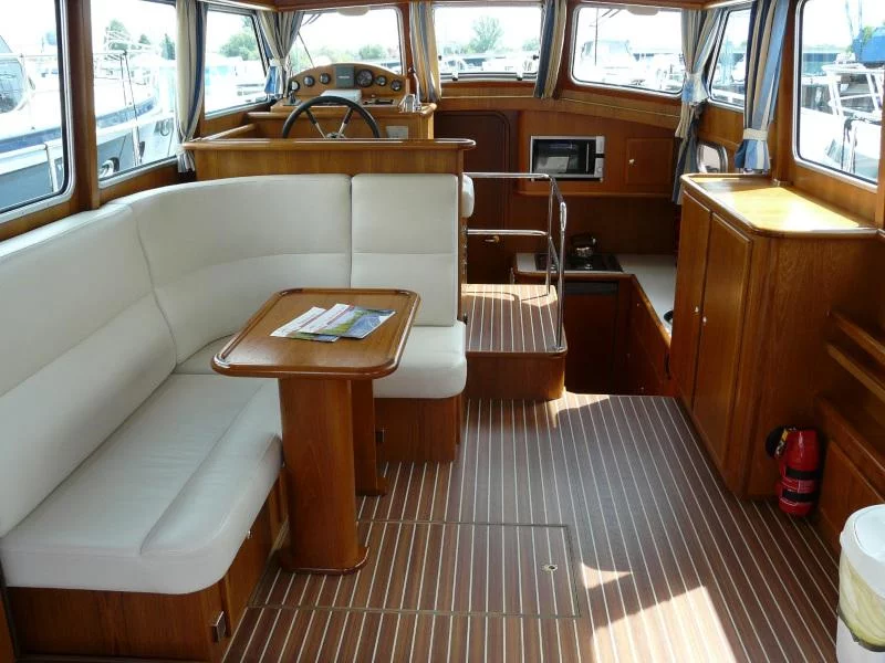 Bravoure 34 (Drait 82) Interior image - 5