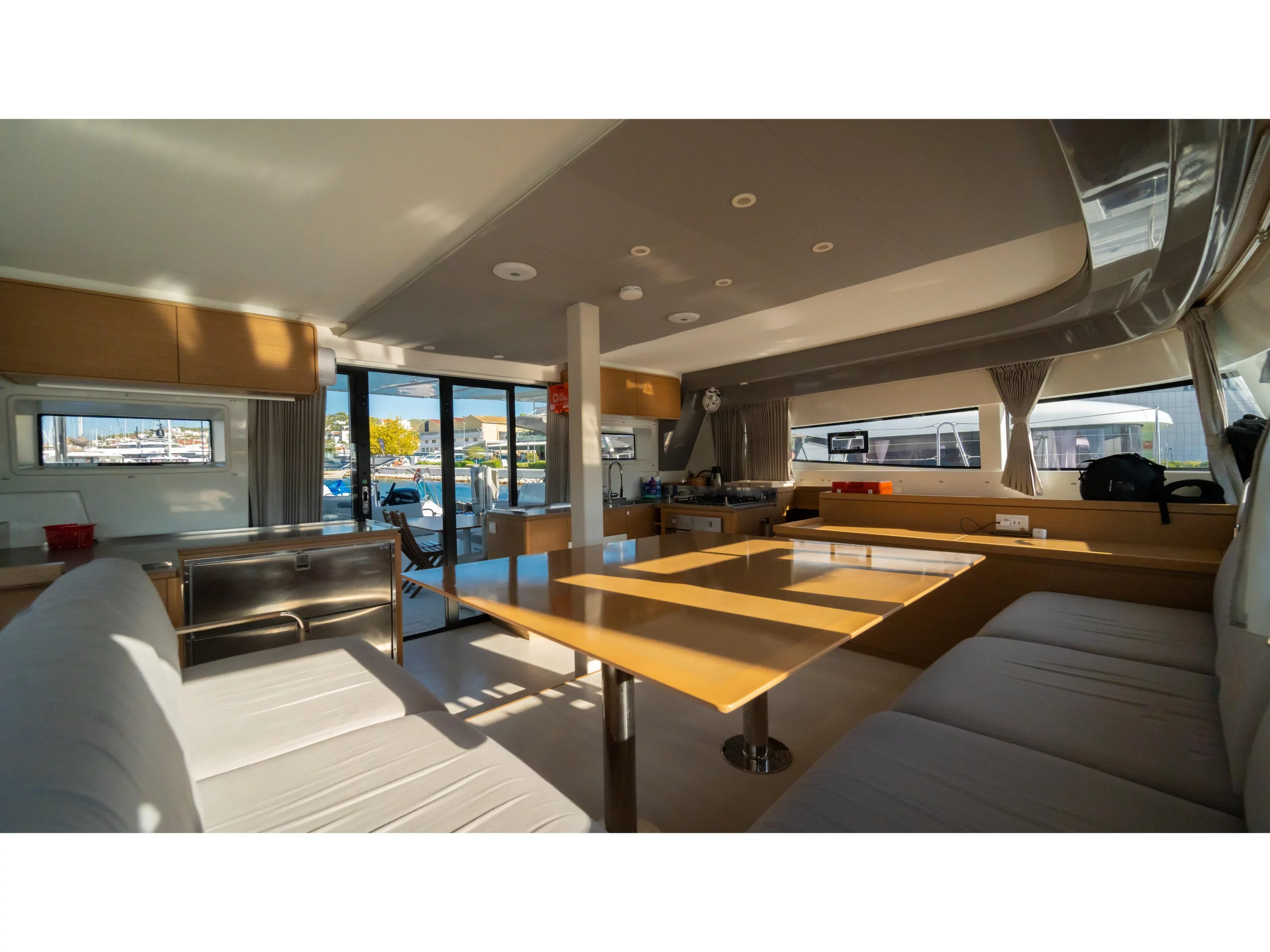 Excess 15 (ISSA) Interior image - 11