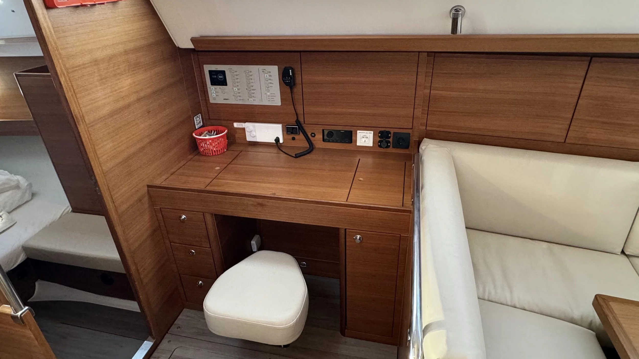 Elan Impression 45.1 (ZIGGY)  - 18