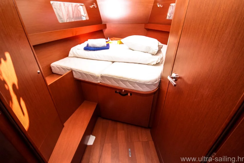 Oceanis 41.1 (PORTERUSA)  - 3