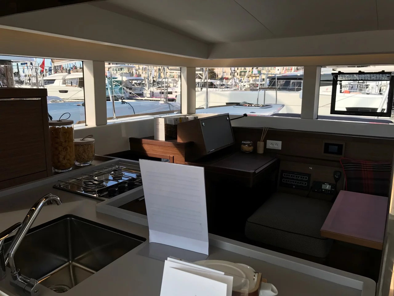 Lagoon 40 (3 cab) (Saudade (Watermaker)) Interior image - 3