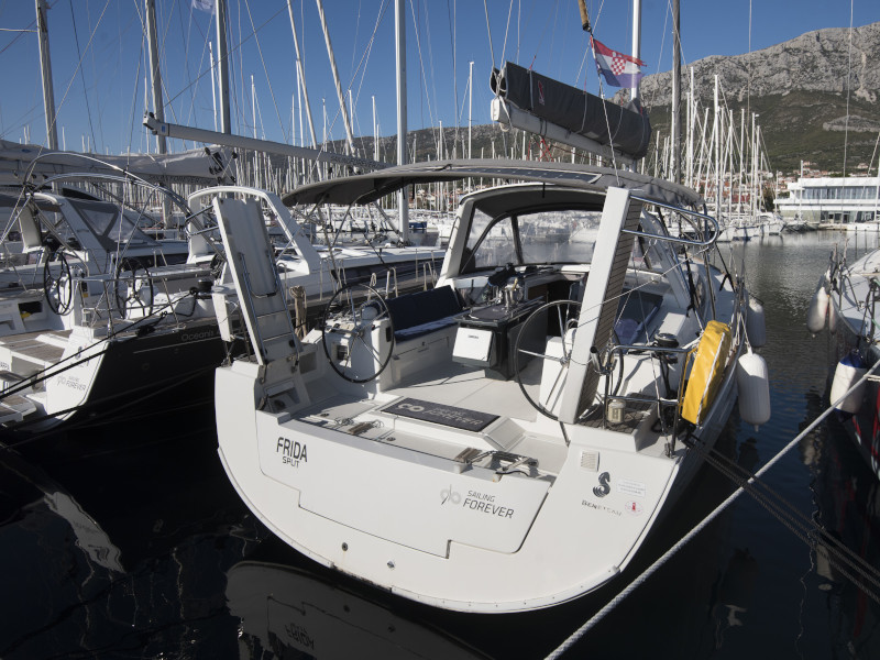 Photo #2 - Oceanis 45 (FRIDA) in Kastela - 6472