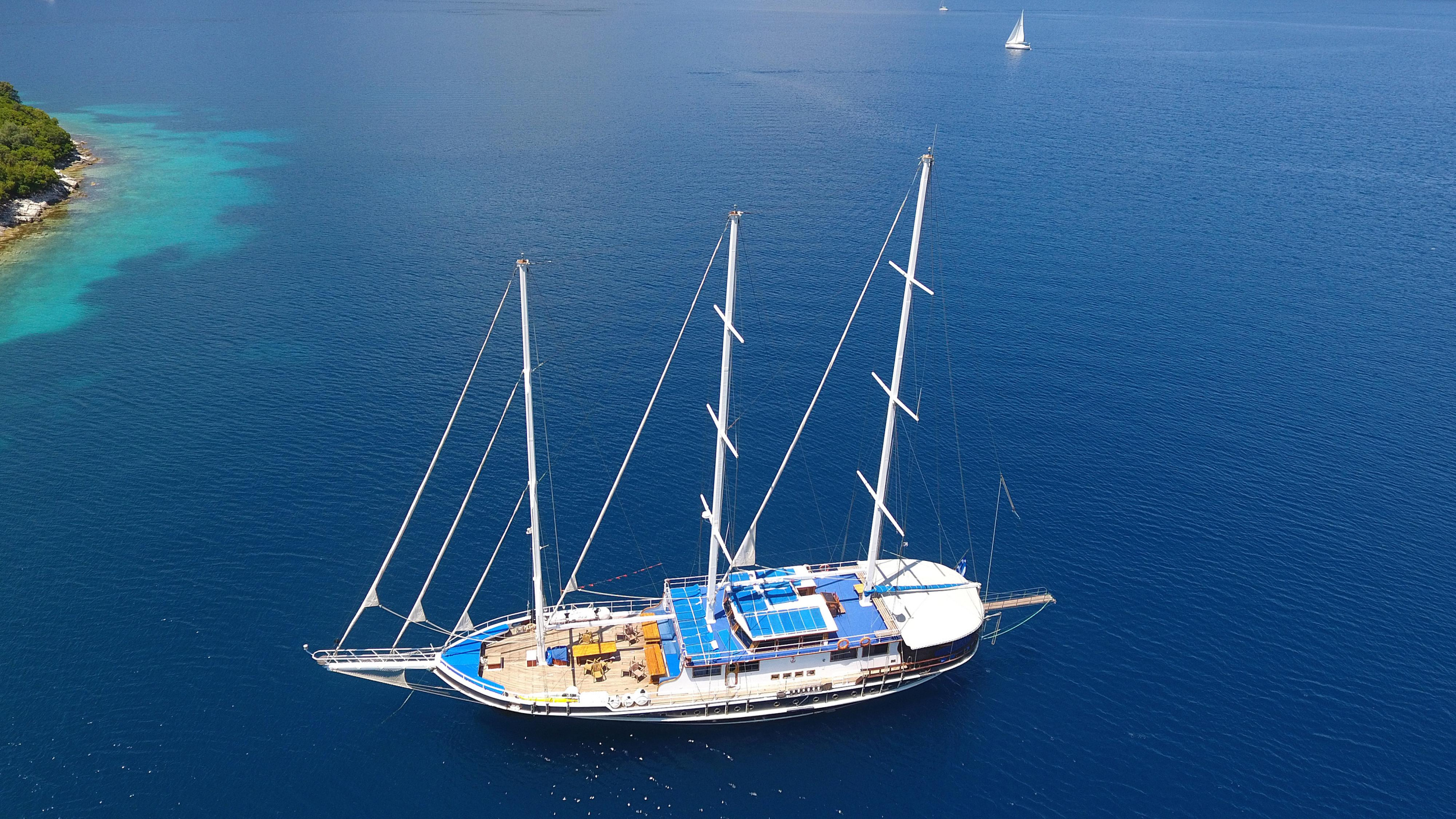 Photo #2 - Gulet Artemis (Artemis) en Salamina - 9490